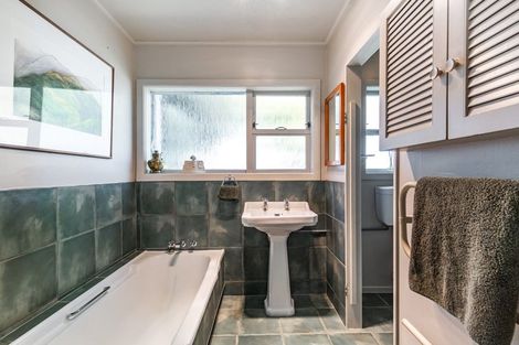 Photo of property in 2 Beacon Hill Road, Miramar, Wellington, 6022