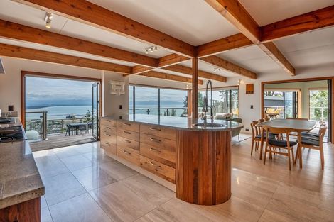 Photo of property in 320 Princes Drive, Britannia Heights, Nelson, 7010