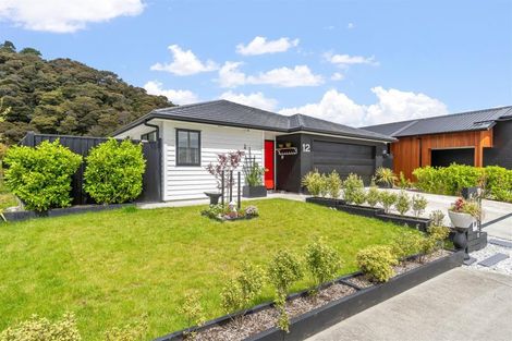 Photo of property in 12 Fenwick Crescent, Wallaceville, Upper Hutt, 5018