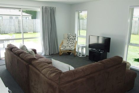 Photo of property in 15 Cressy Place, Darfield, 7510