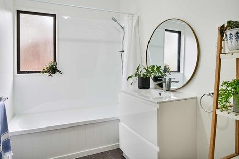 Photo of property in 63 Omapere Street, Whitby, Porirua, 5024