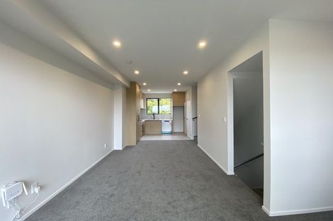 Photo of property in 7/113 Te Atatu Road, Te Atatu South, Auckland, 0610