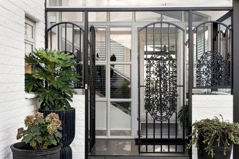 Photo of property in 25 Muricata Avenue, Mount Maunganui, 3116