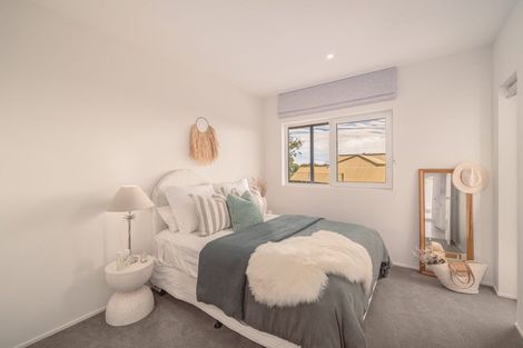 Photo of property in 83 Major Hornbrook Road, Mount Pleasant, Christchurch, 8081