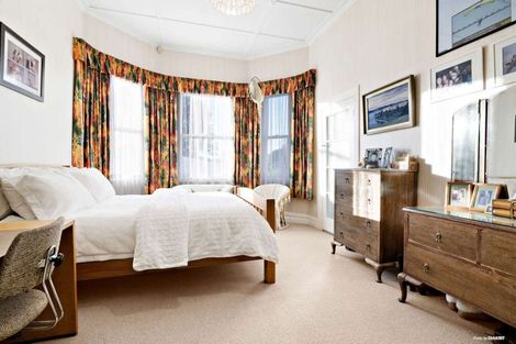 Photo of property in 290 Waitakere Road, Taupaki, 0782