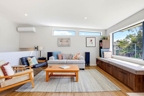 Photo of property in 13 Matuku Lane, Heathcote Valley, Christchurch, 8022