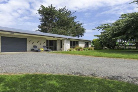 Photo of property in 73 Flora Road East, Makarewa, Invercargill, 9876