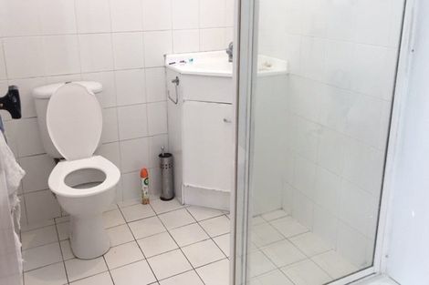 Photo of property in 21 Astley Avenue, New Lynn, Auckland, 0600