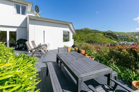 Photo of property in 14 Huxley Grove, Churton Park, Wellington, 6037