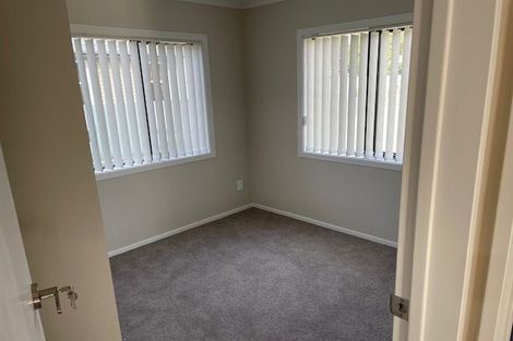 Photo of property in 3 Edwards Avenue, Henderson, Auckland, 0610