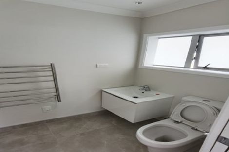 Photo of property in 194 Bleakhouse Road, Mellons Bay, Auckland, 2014