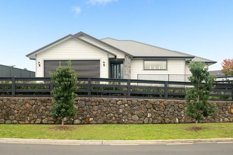Photo of property in 2 Greystone Place, Omokoroa, 3114