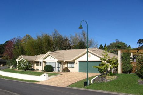 Photo of property in 5 Greenwoods Close, Titirangi, Auckland, 0604