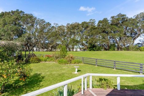 Photo of property in 111 Moana Anu Anu Avenue, Whangamata, 3620