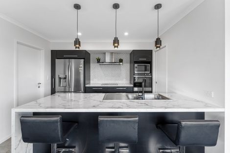 Photo of property in 11 Flagstaff Place, Halswell, Christchurch, 8025