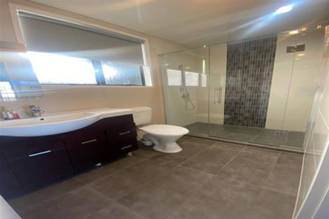 Photo of property in 45b Kurnell Drive, Botany Downs, Auckland, 2010