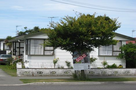 Photo of property in 2/113 Estuary Road, South New Brighton, Christchurch, 8062