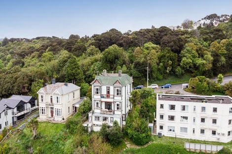 Photo of property in 74 Heriot Row, North Dunedin, Dunedin, 9016