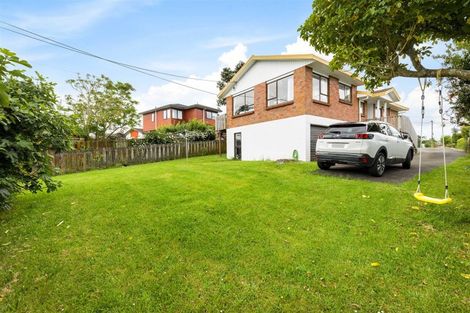 Photo of property in 2/6 Dallinghoe Crescent, Milford, Auckland, 0620