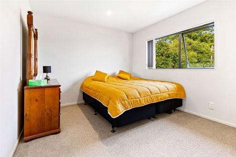 Photo of property in 206c Henderson Valley Road, Henderson, Auckland, 0612