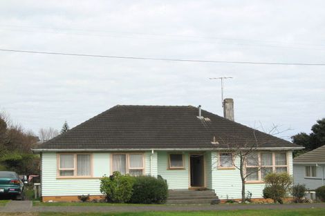 Photo of property in 77 Cook Street, Marfell, New Plymouth, 4310