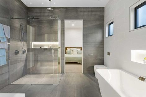 Photo of property in 42 Idris Road, Fendalton, Christchurch, 8052