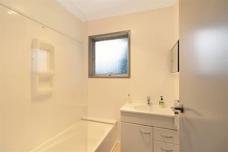 Photo of property in 11 Temuri Place, Glendene, Auckland, 0602