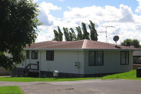 Photo of property in 1/46 Starforth Place, Henderson, Auckland, 0612