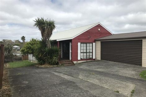 Photo of property in 69 Etherton Drive, Weymouth, Auckland, 2103