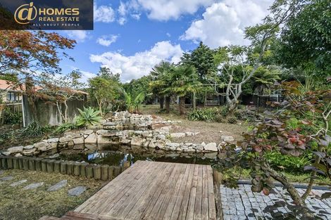 Photo of property in 35 Schnapper Rock Road, Greenhithe, Auckland, 0632