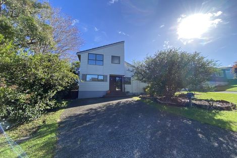 Photo of property in 1/19 Tree View Avenue, Glenfield, Auckland, 0629