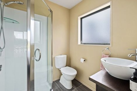 Photo of property in 29 Frye Crescent, Albert Town, Wanaka, 9305