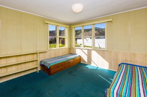 Photo of property in 11 Richard Grove, Stokes Valley, Lower Hutt, 5019