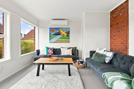 Photo of property in 1/497 Beach Road, Murrays Bay, Auckland, 0630