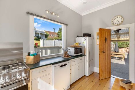 Photo of property in 17 Smart Terrace, Saint Johns Hill, Whanganui, 4500