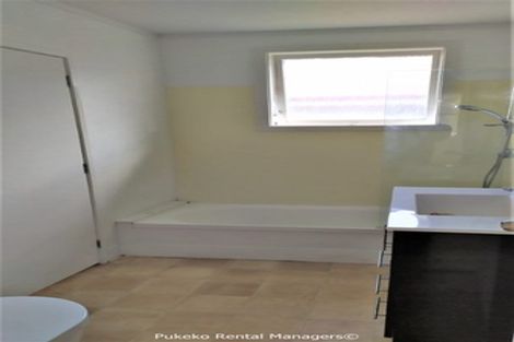 Photo of property in 19 Swallow Drive, Manurewa, Auckland, 2102