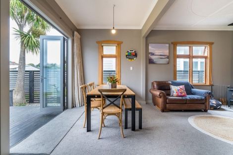 Photo of property in 128 Surrey Street, Forbury, Dunedin, 9012