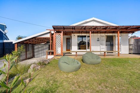 Photo of property in 114a Weka Street, Whangamata, 3620