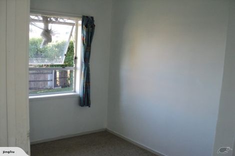 Photo of property in 2/26 Arawa Street, New Lynn, Auckland, 0600