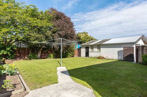 Photo of property in 39 Cowes Street, Avondale, Christchurch, 8061