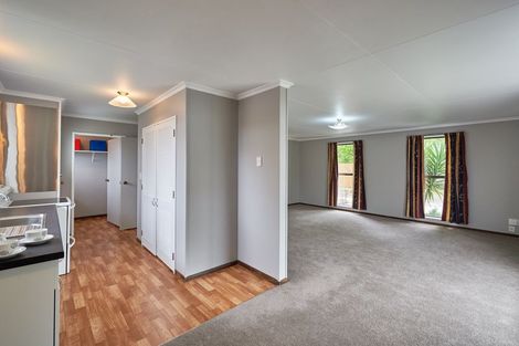 Photo of property in 60a Rhodes Drive, Kelvin Grove, Palmerston North, 4414
