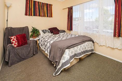 Photo of property in 112 Cargill Street, Papakura, 2110