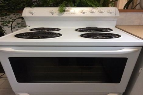 Photo of property in 17 Edgeworth Road, Glenfield, Auckland, 0629