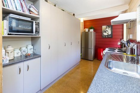 Photo of property in 17 Forest Road, Pinehaven, Upper Hutt, 5019