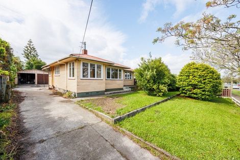 Photo of property in 15 Peters Avenue, Cloverlea, Palmerston North, 4412