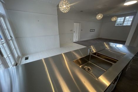 Photo of property in 9 Calgarry Avenue, Thorndon, Wellington, 6011