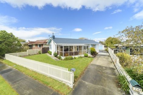 Photo of property in 24 Paradise Place, Milson, Palmerston North, 4414