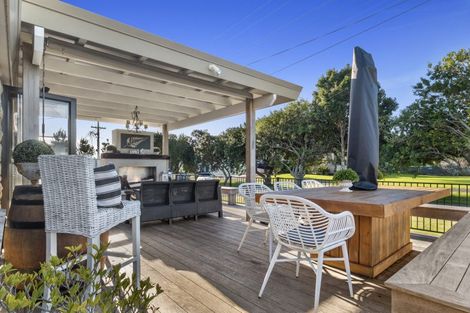 Photo of property in 403 Harbour View Road, Whangamata, 3620