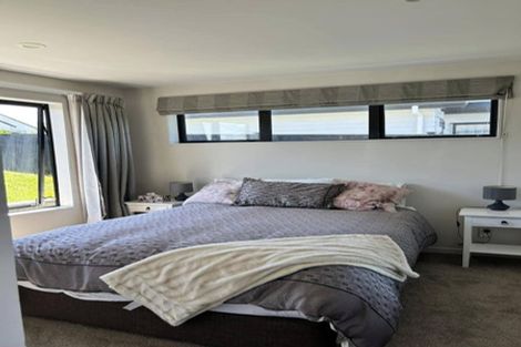 Photo of property in 37 Harvest Avenue, Orewa, 0931