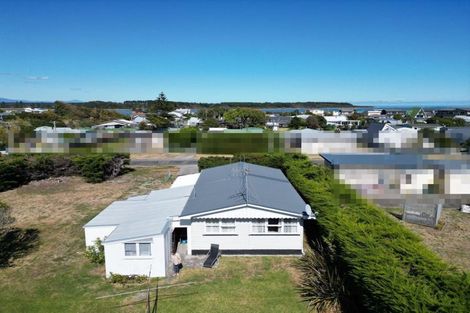 Photo of property in 31 Roore Street, Foxton Beach, Foxton, 4815